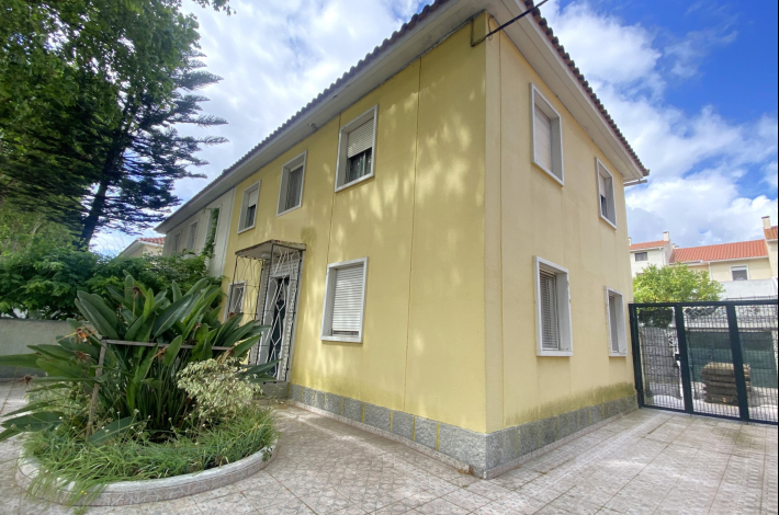 House in Bairro de Santa Cruz, Benfica